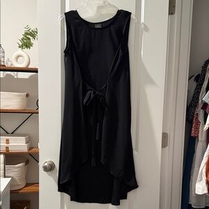 Worthington Sleeveless Black High Low Top